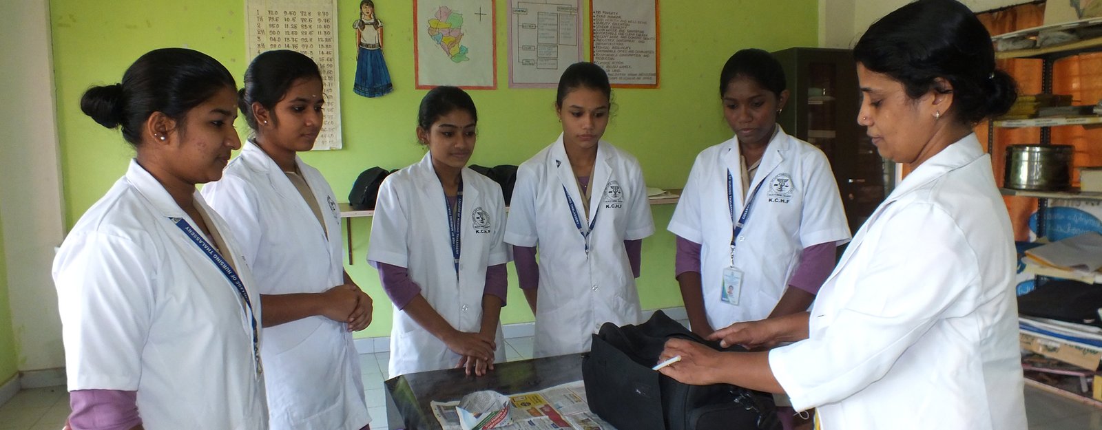 AKG Institute of Nursing