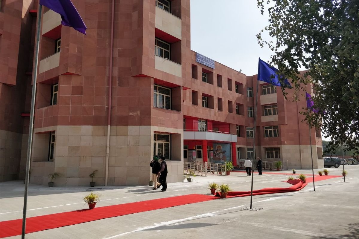 No. 1 school in India